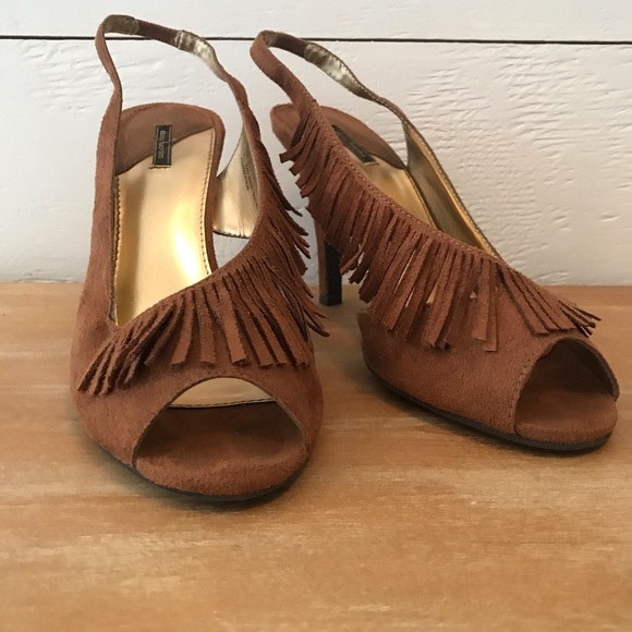 Daisy Fuentes Suede look Slingback Heels - Picture 2 of 4